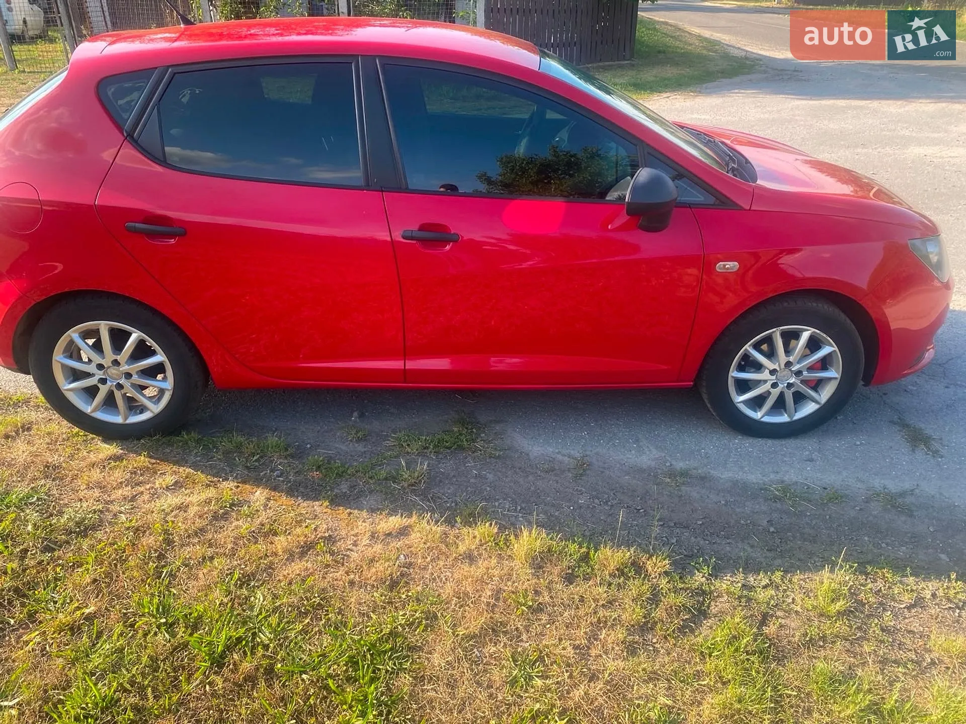 2014 SEAT Ibiza - мініатюра 3