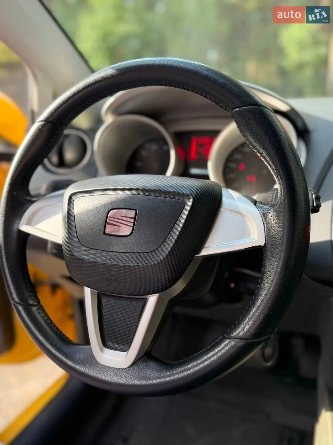 2011 SEAT Ibiza - мініатюра 12