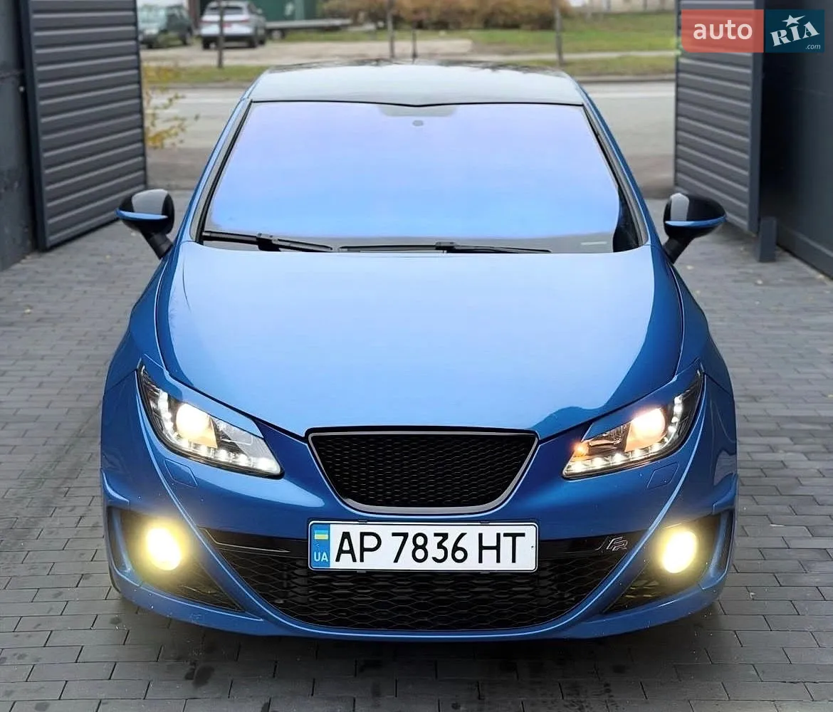 2011 SEAT Ibiza - мініатюра 2