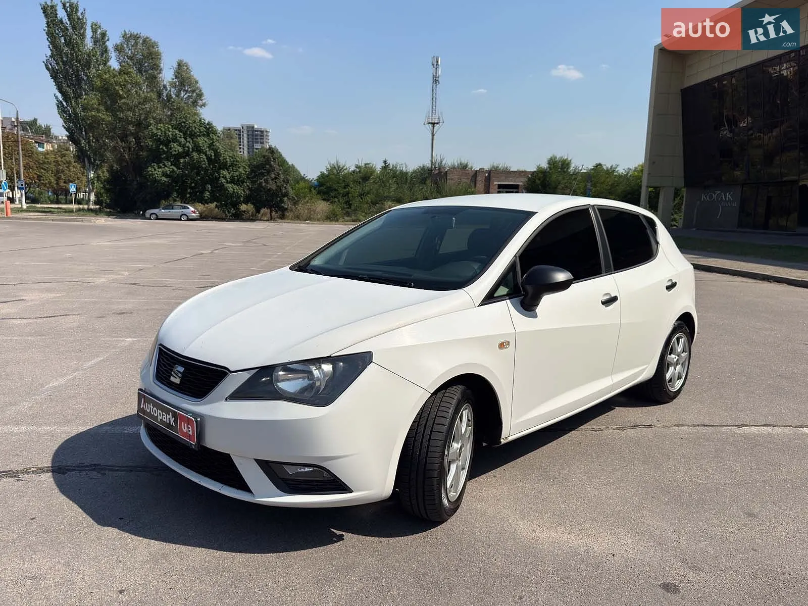 2014 SEAT Ibiza - мініатюра 2