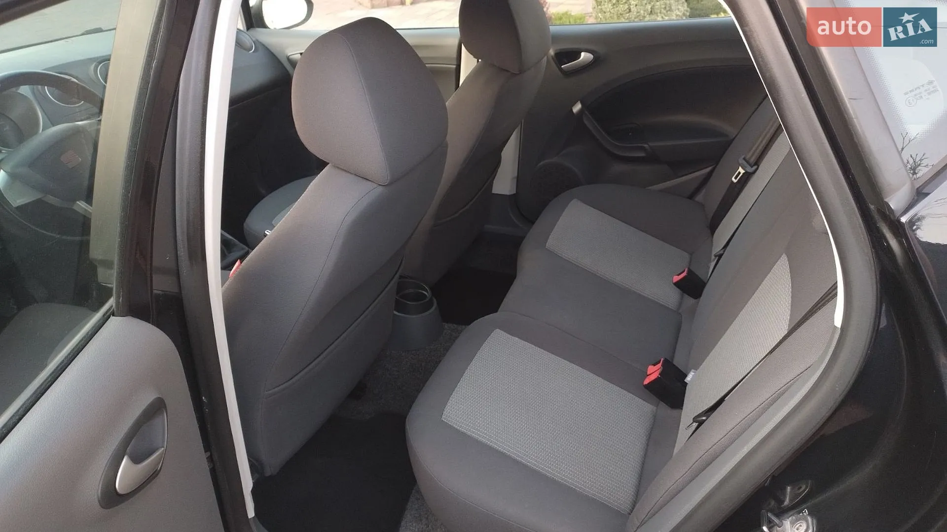 2010 SEAT Ibiza - мініатюра 19