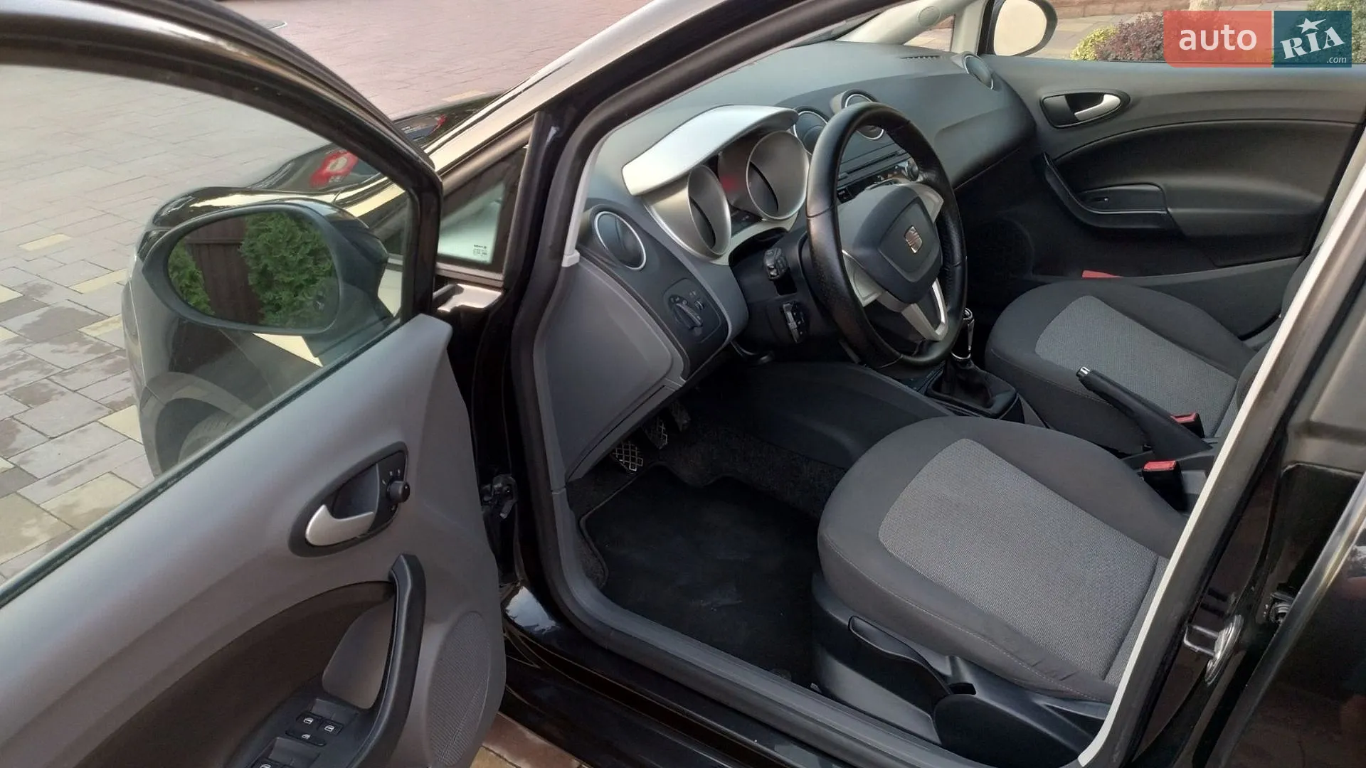 2010 SEAT Ibiza - мініатюра 20