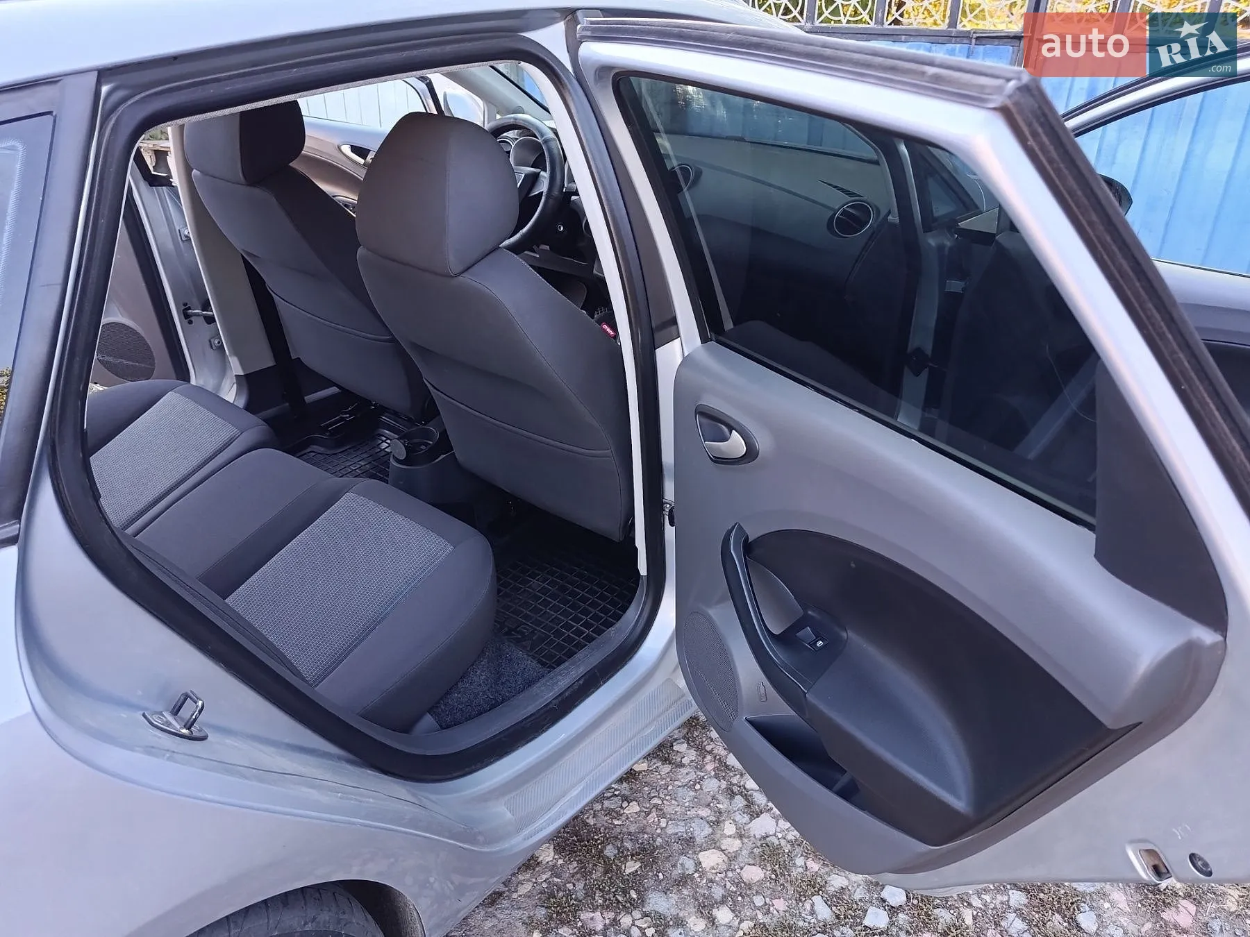 2011 SEAT Ibiza - мініатюра 11