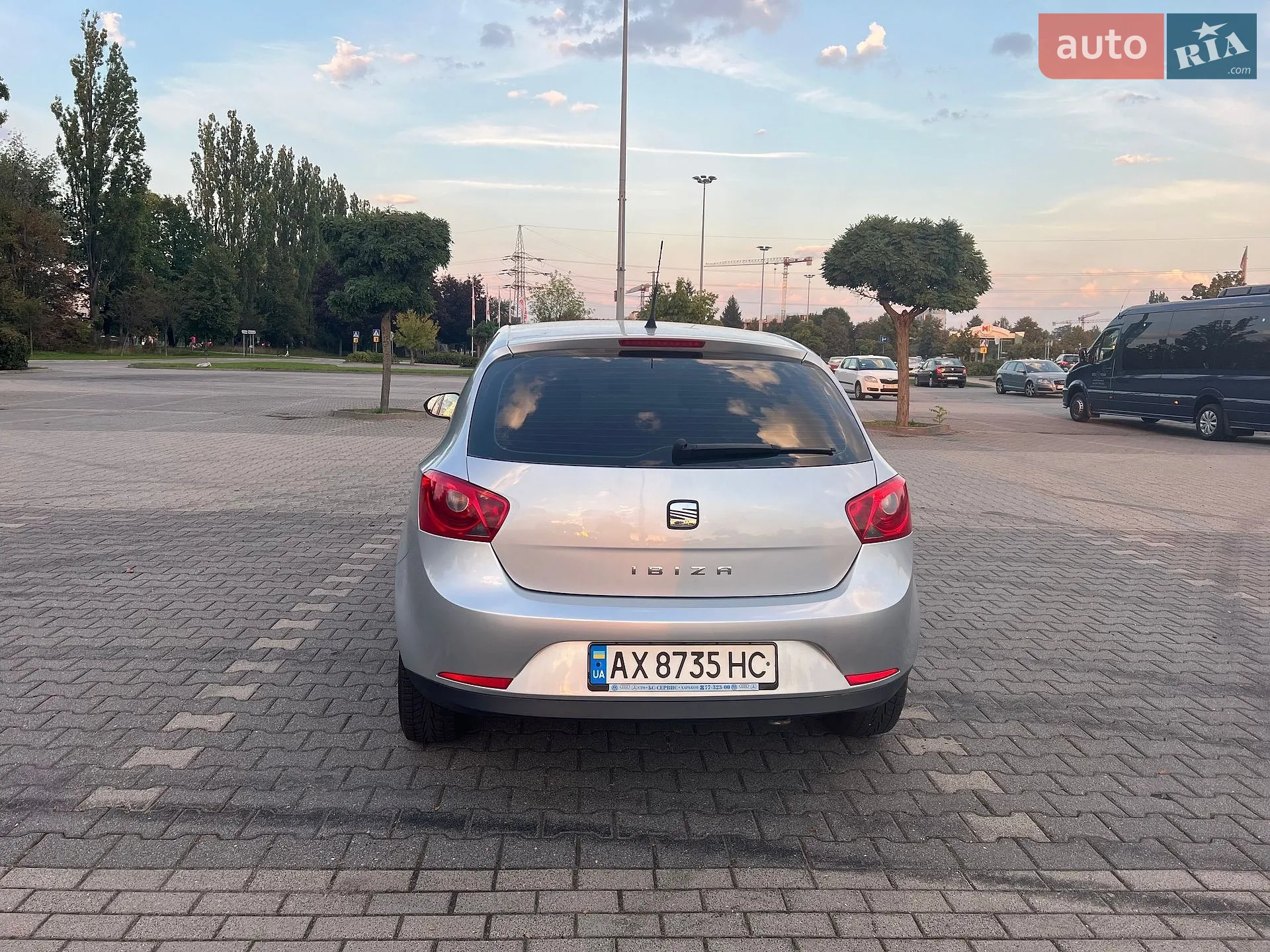 2011 SEAT Ibiza - мініатюра 2