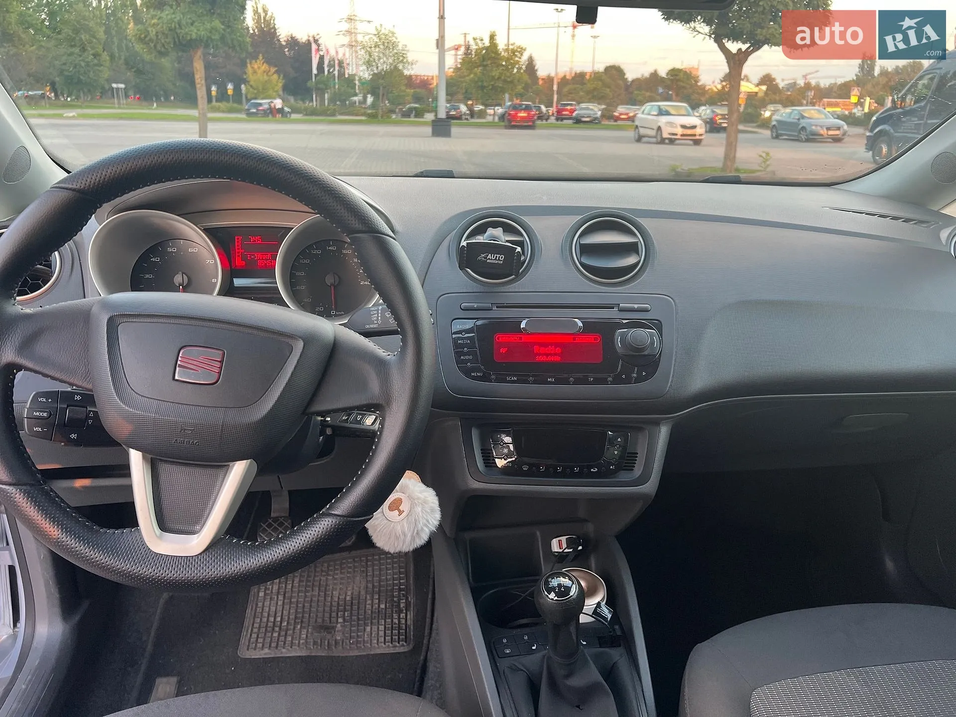 2011 SEAT Ibiza - мініатюра 8