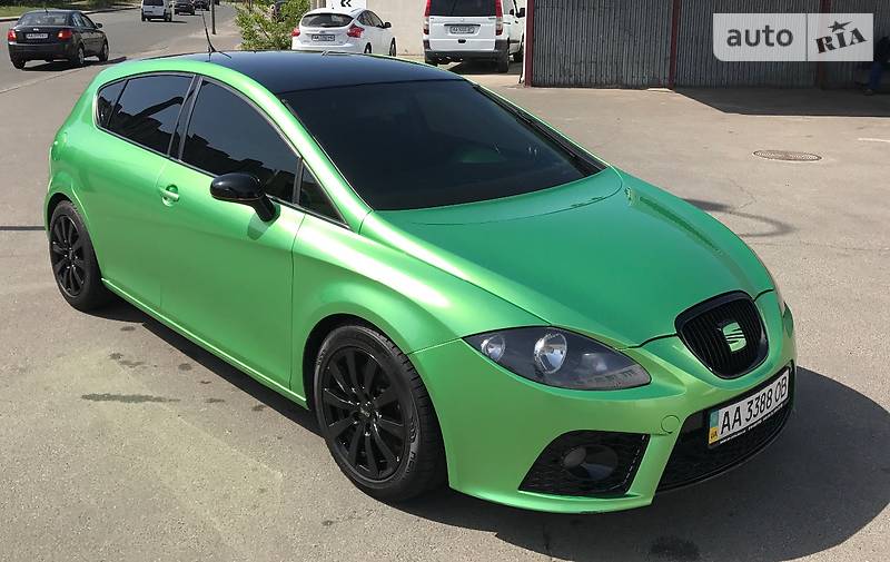 Хэтчбек SEAT Leon 2007 в Киеве