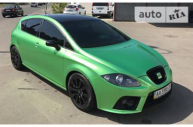 Хэтчбек SEAT Leon 2007 в Киеве