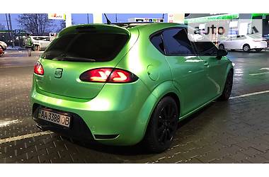 Хэтчбек SEAT Leon 2007 в Киеве