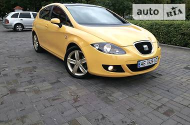 Хэтчбек SEAT Leon 2008 в Днепре