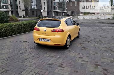 Хэтчбек SEAT Leon 2008 в Днепре