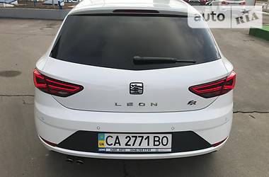 Хэтчбек SEAT Leon 2017 в Одессе