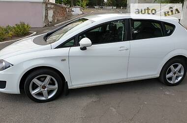 Седан SEAT Leon 2012 в Каменском