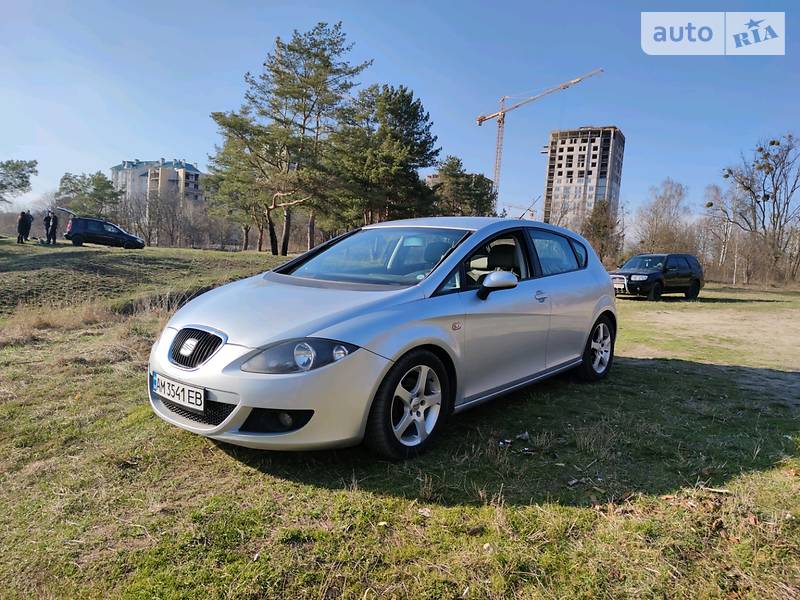 Хетчбек SEAT Leon 2006 в 