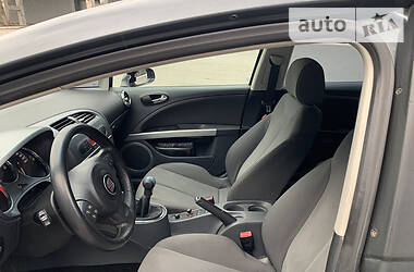 Хетчбек SEAT Leon 2006 в 