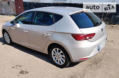 Хетчбек SEAT Leon 2013 в 