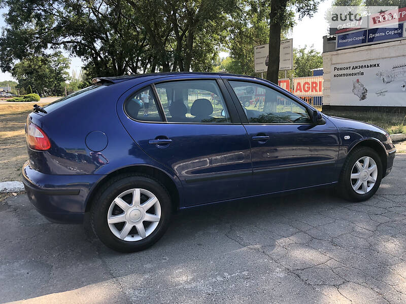 Хетчбек SEAT Leon 2003 в Кропивницькому