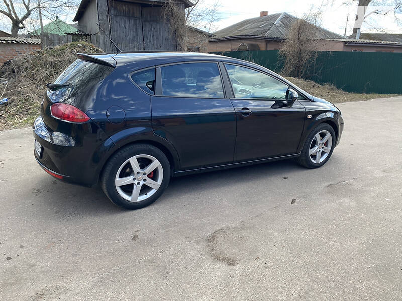 Хетчбек SEAT Leon 2009 в Ніжині