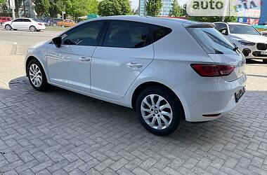 Хэтчбек SEAT Leon 2015 в Харькове