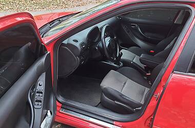 Хетчбек SEAT Leon 2005 в 