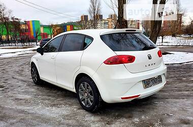 Хэтчбек SEAT Leon 2011 в Киеве