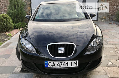 Хэтчбек SEAT Leon 2006 в Киеве