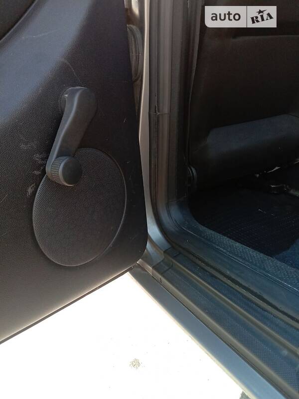 Хэтчбек SEAT Leon 2004 в Киеве фото 4 Хэтчбек SEAT Leon 2004 в Киеве