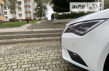 Хэтчбек SEAT Leon 2013 в 