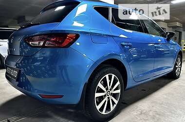 Хэтчбек SEAT Leon 2016 в Киеве