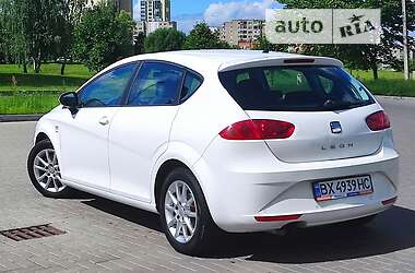 Хетчбек SEAT Leon 2011 в Шепетівці