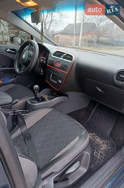 Хетчбек SEAT Leon 2007 в Олександрівці