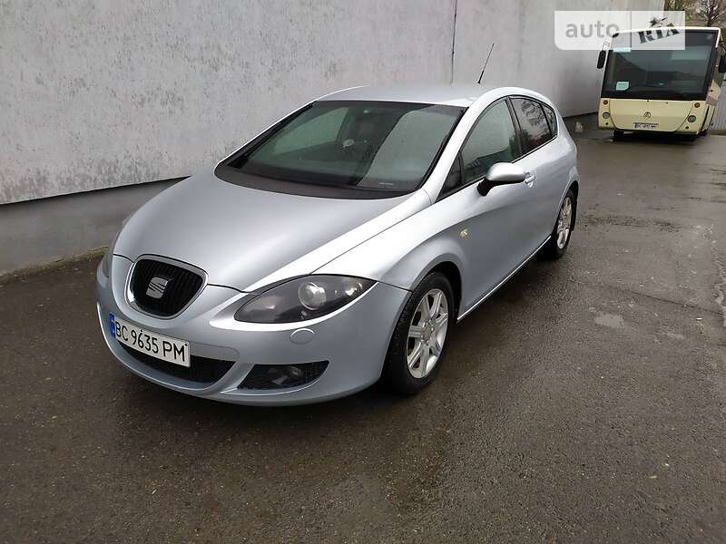 Хэтчбек SEAT Leon 2007 в Львове