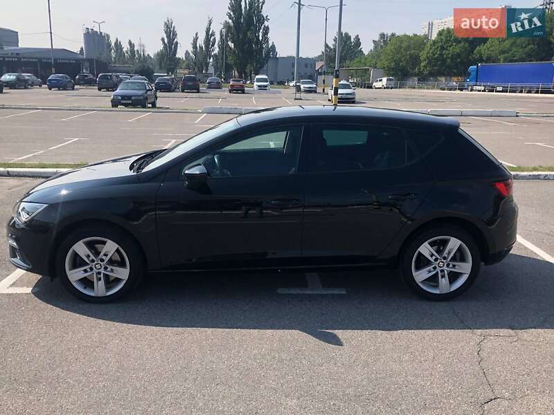 Хетчбек SEAT Leon 2017 в Києві