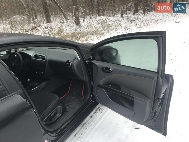 Хэтчбек SEAT Leon 2008 в Белой Церкви