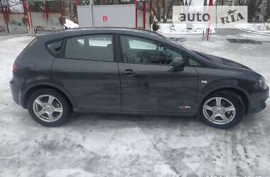 Хетчбек SEAT Leon 2011 в Конотопі