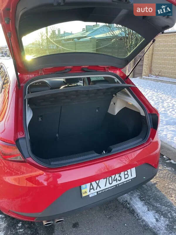 Хэтчбек SEAT Leon 2014 в Харькове