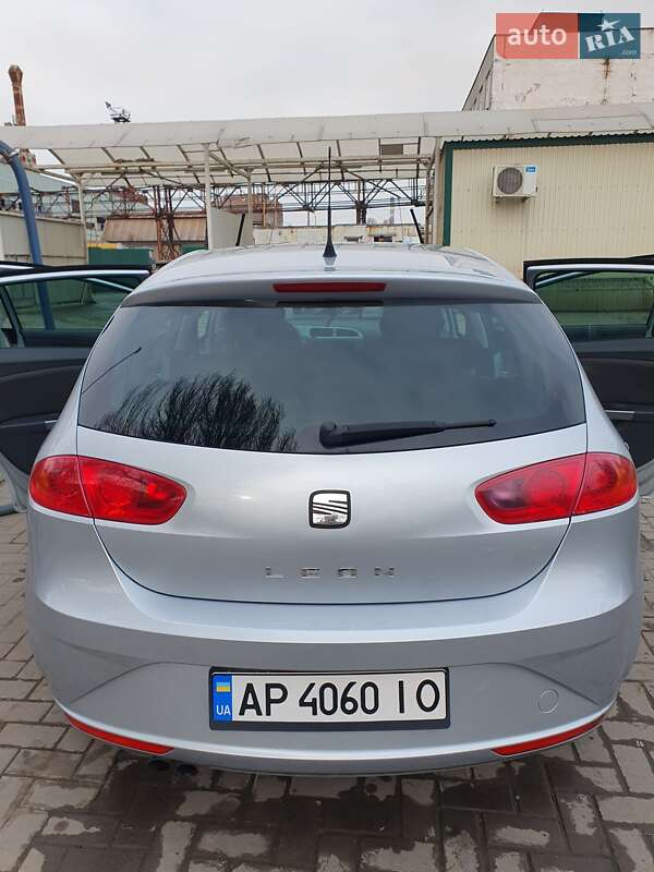 Хэтчбек SEAT Leon 2009 в Запорожье