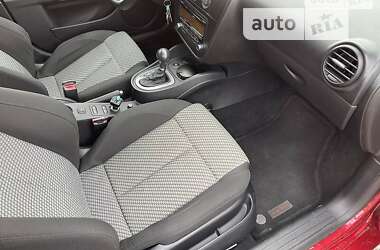 Хетчбек SEAT Leon 2010 в 