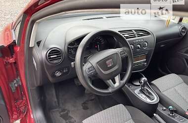 Хетчбек SEAT Leon 2010 в 