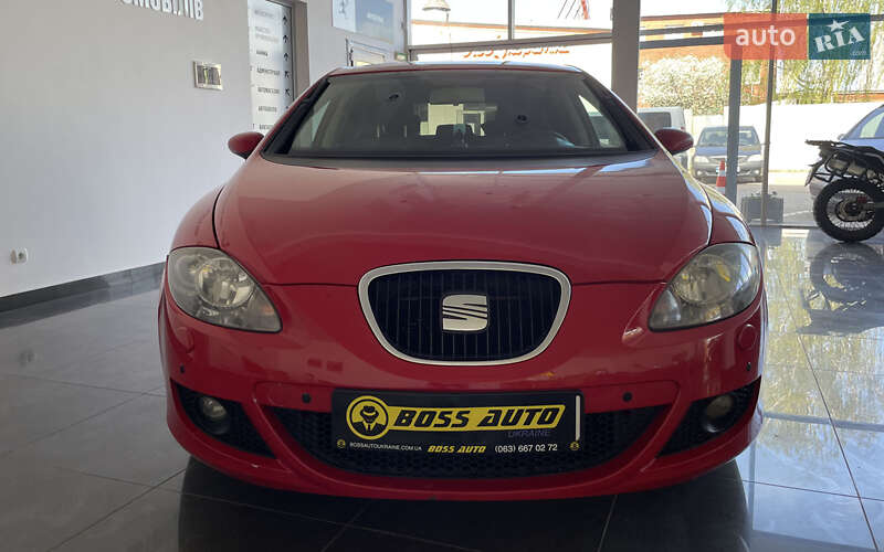 Хэтчбек SEAT Leon 2006 в Шептицькому
