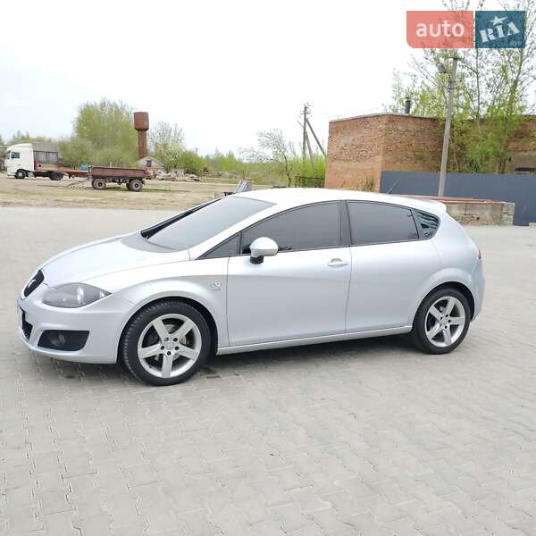 Хэтчбек SEAT Leon 2009 в Хорошеве