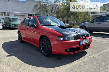 Хэтчбек SEAT Leon 2004 в Киеве