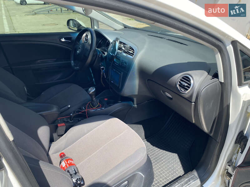 Хетчбек SEAT Leon 2008 в Одесі