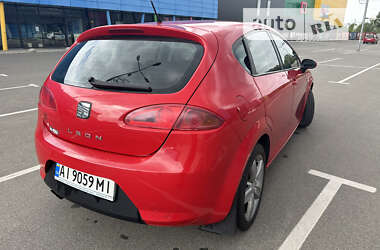 Хетчбек SEAT Leon 2008 в Києві