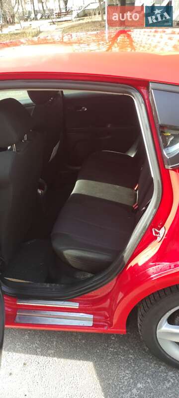 Хэтчбек SEAT Leon 2008 в Киеве