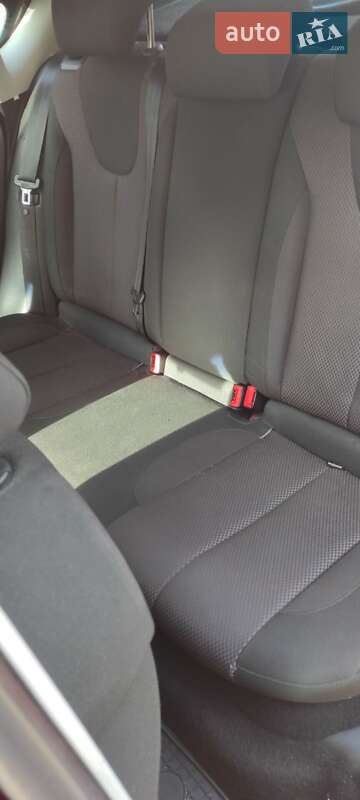 Хэтчбек SEAT Leon 2008 в Киеве