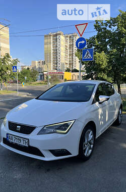 Хэтчбек SEAT Leon 2013 в Киеве