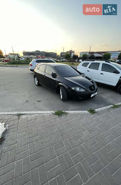 Хэтчбек SEAT Leon 2008 в Черкассах