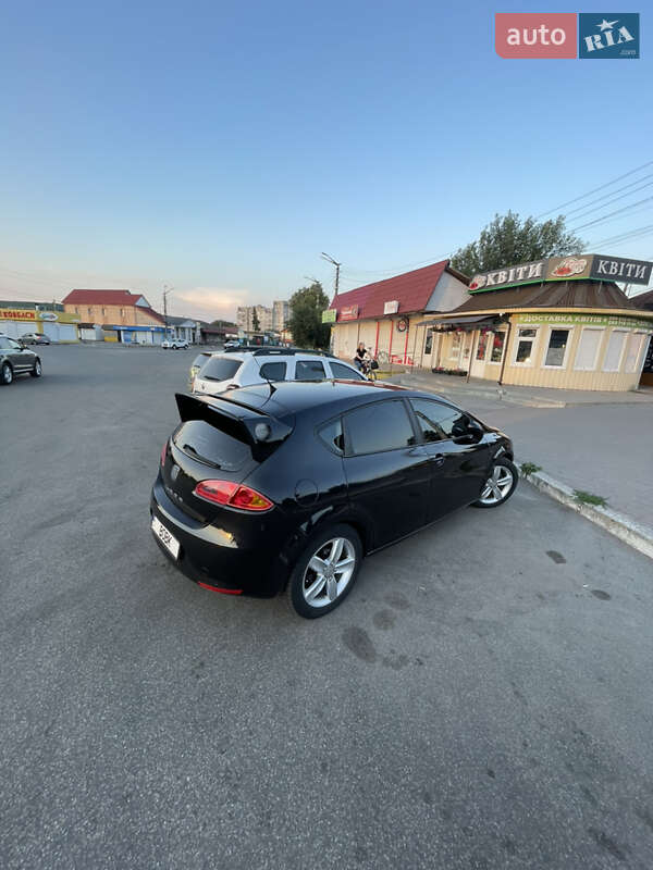 Хэтчбек SEAT Leon 2008 в Черкассах