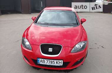 Хэтчбек SEAT Leon 2011 в Баре