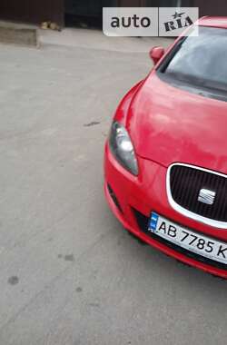 Хетчбек SEAT Leon 2011 в Бару